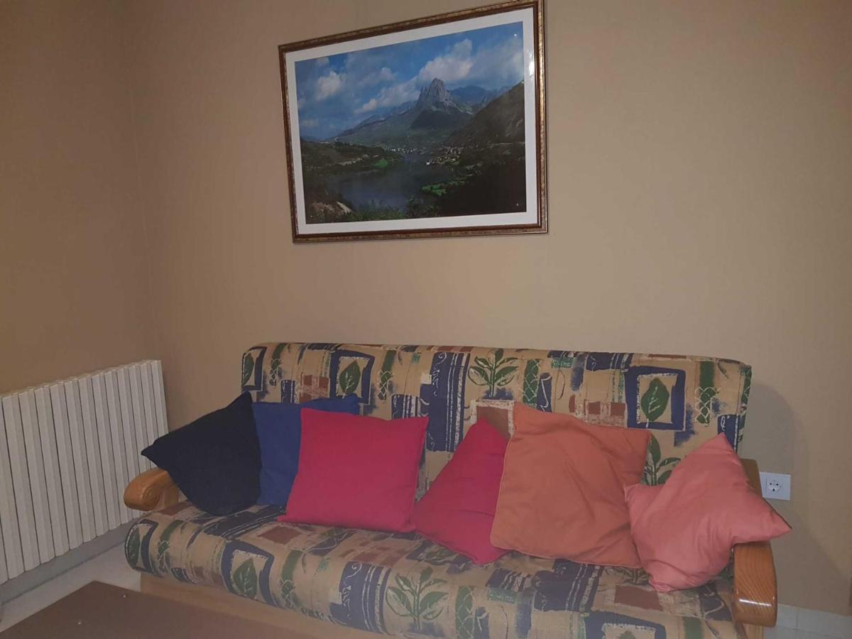 Apartament Vikerbiescas Zewnętrze zdjęcie